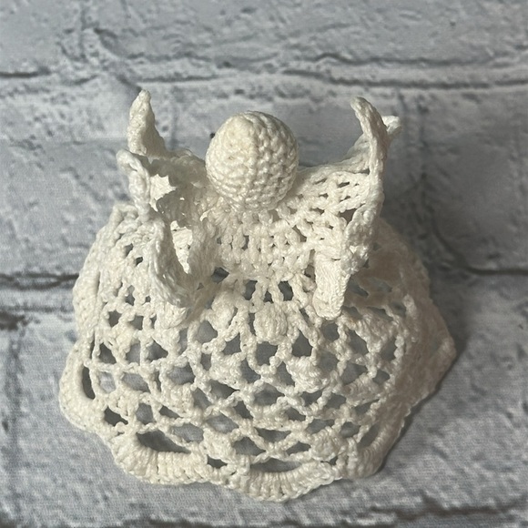 Vintage Crocheted Starched Ivory Angel 3” Table Top decor - Picture 5 of 8